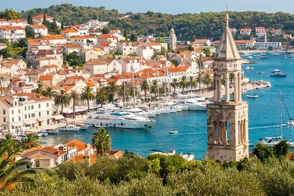 Conhecendo a Beleza Intemporal de Hvar: Tesouros do Adriático
